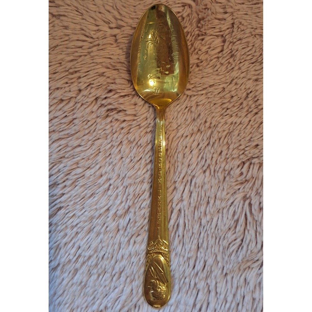 Wm. Rogers Mfg. Co. Goldplated Souvenir Spoons Set with Engraved Design